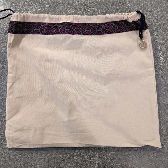 Tory Burch - Perry Small Satchel in hot pink - Picture 6 of 9